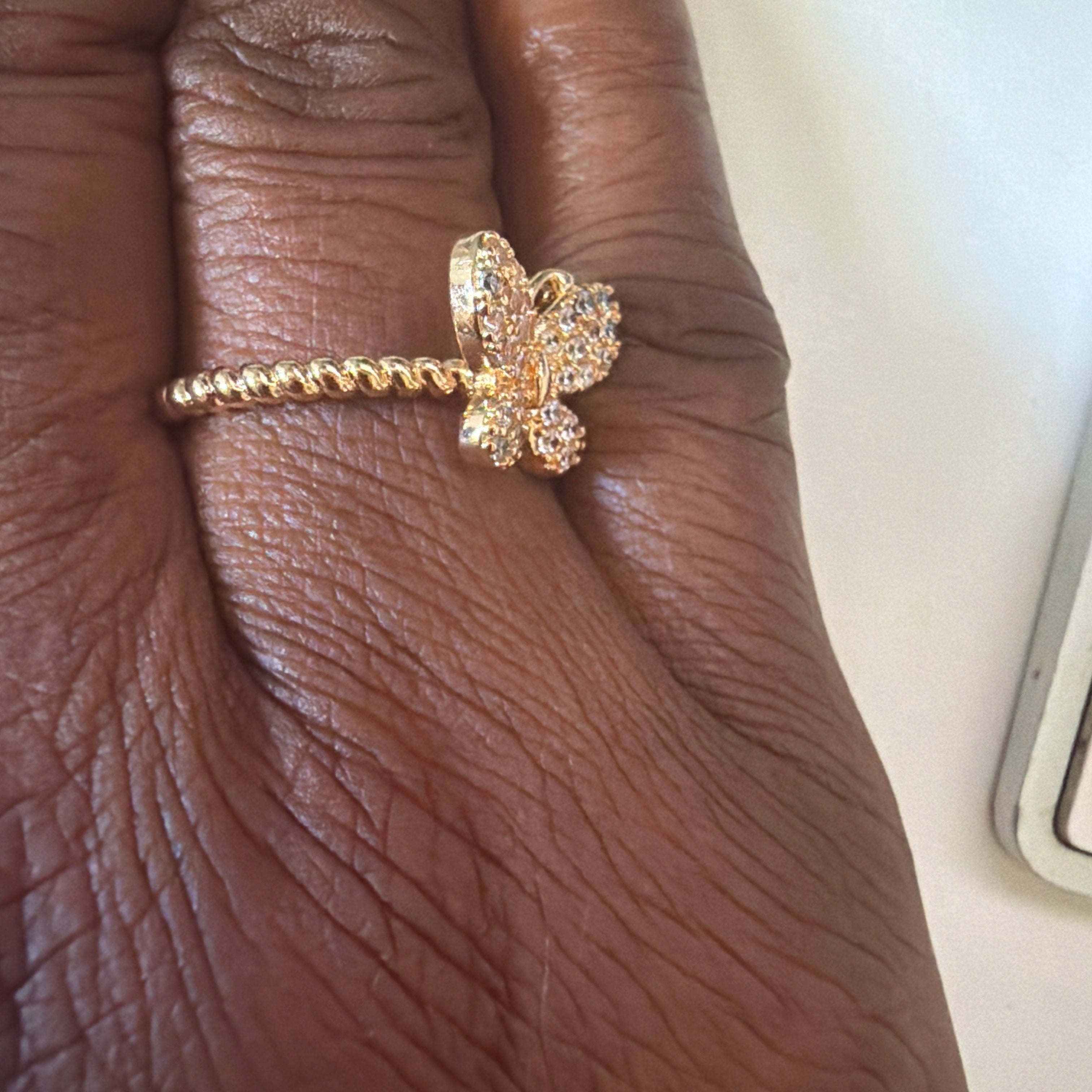 ribbed butterfly ring