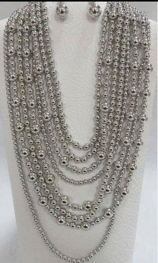 different dimension pearl necklace