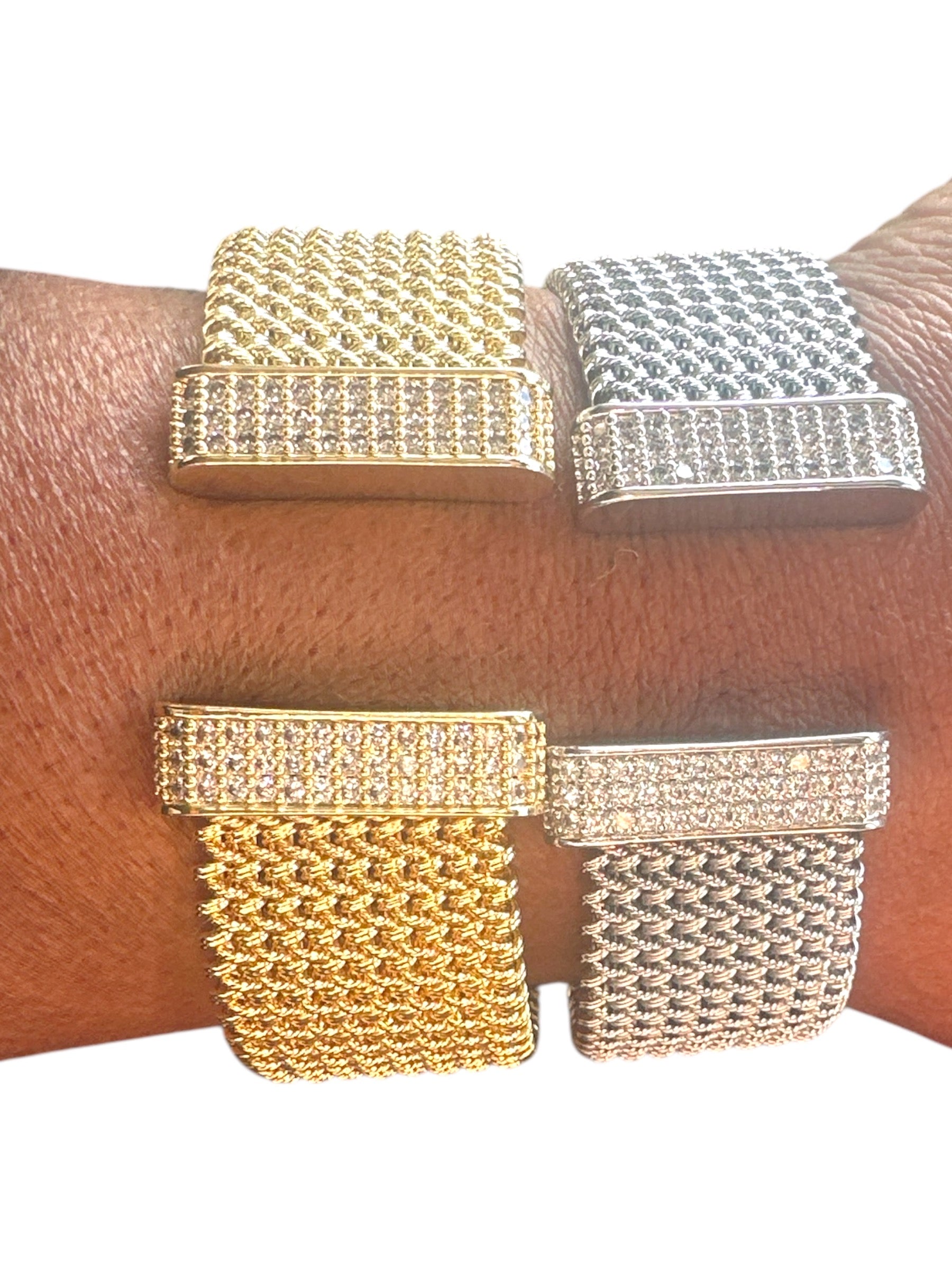 The flex brass bracelet