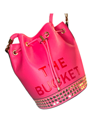 Studded bucket