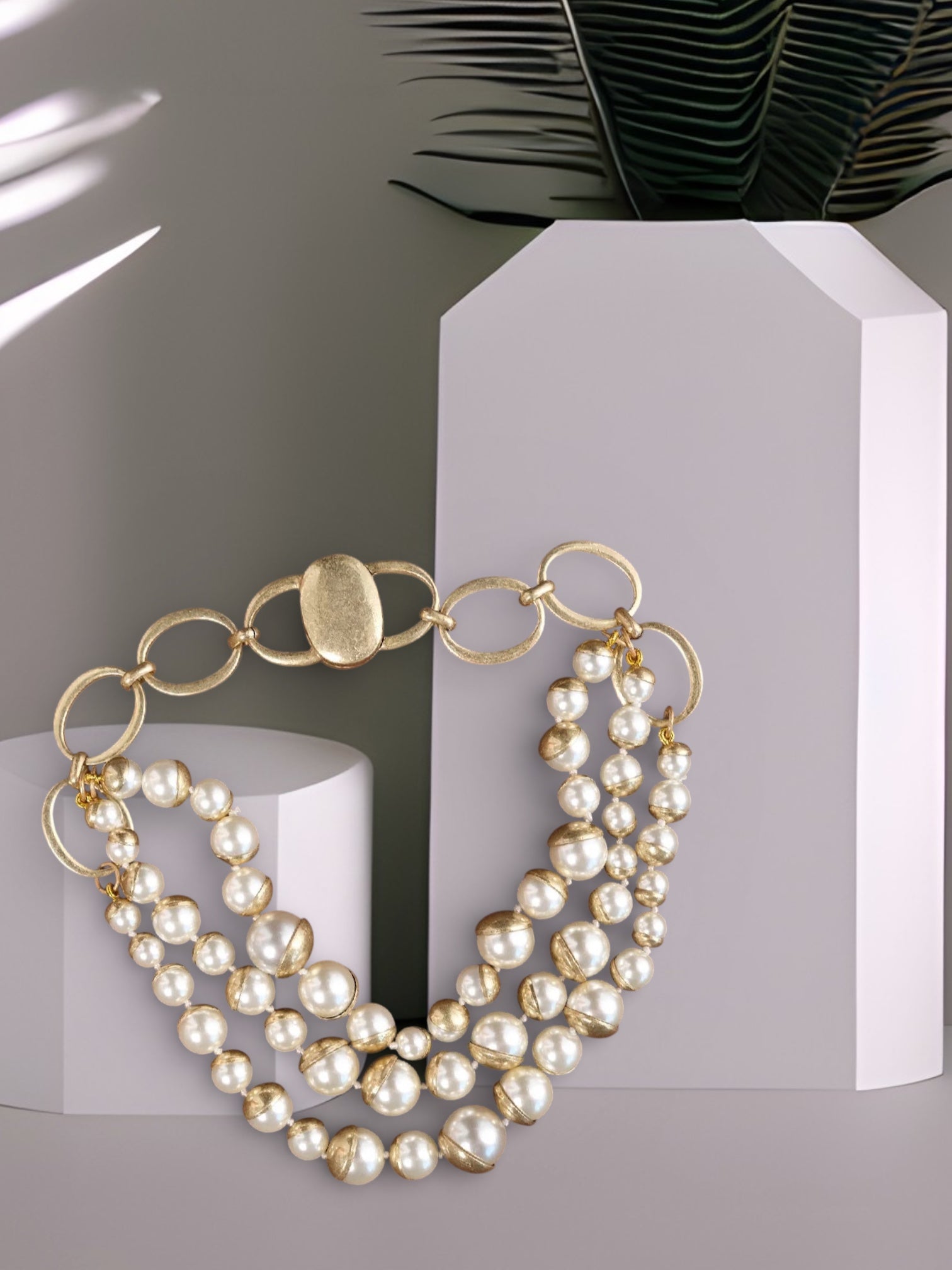 triple strand pearl