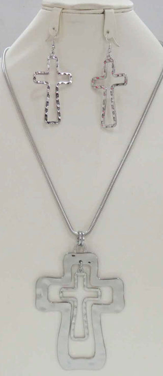 Oversized cross set necklace