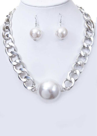 chunky chain pearl necklace