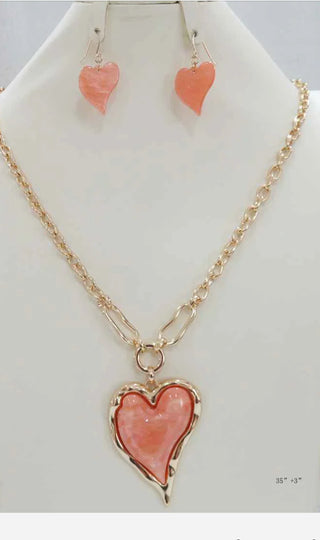 feel the beat heart necklace