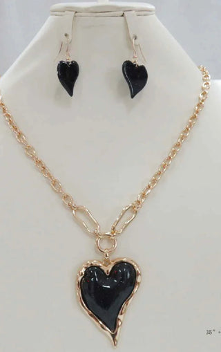 feel the beat heart necklace