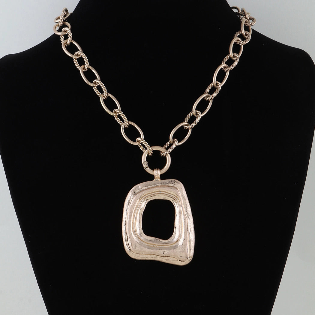 Rippled Cubic Link Chain Necklace